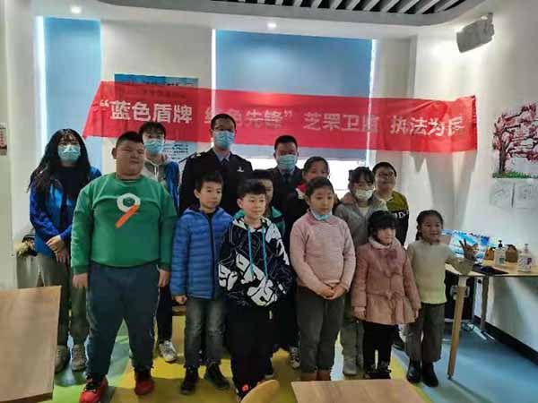 体验创新成长，助力寒假青少年科普3