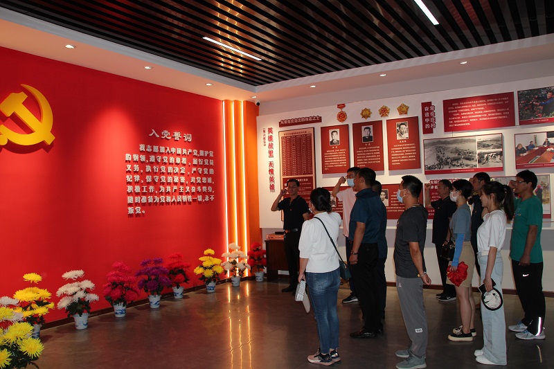 “牢记嘱托走在前 勇担使命开新局” 烟台市科技馆组织开展“七一”主题党日活动